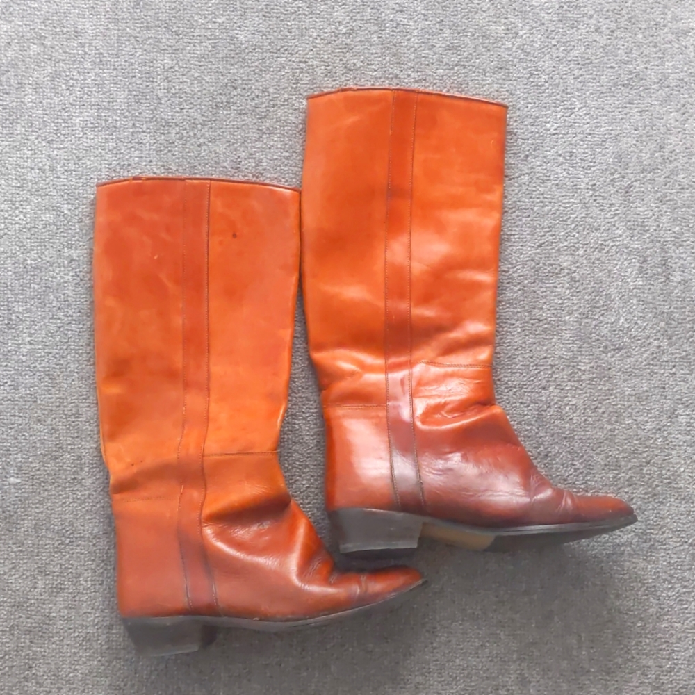 Leather boots